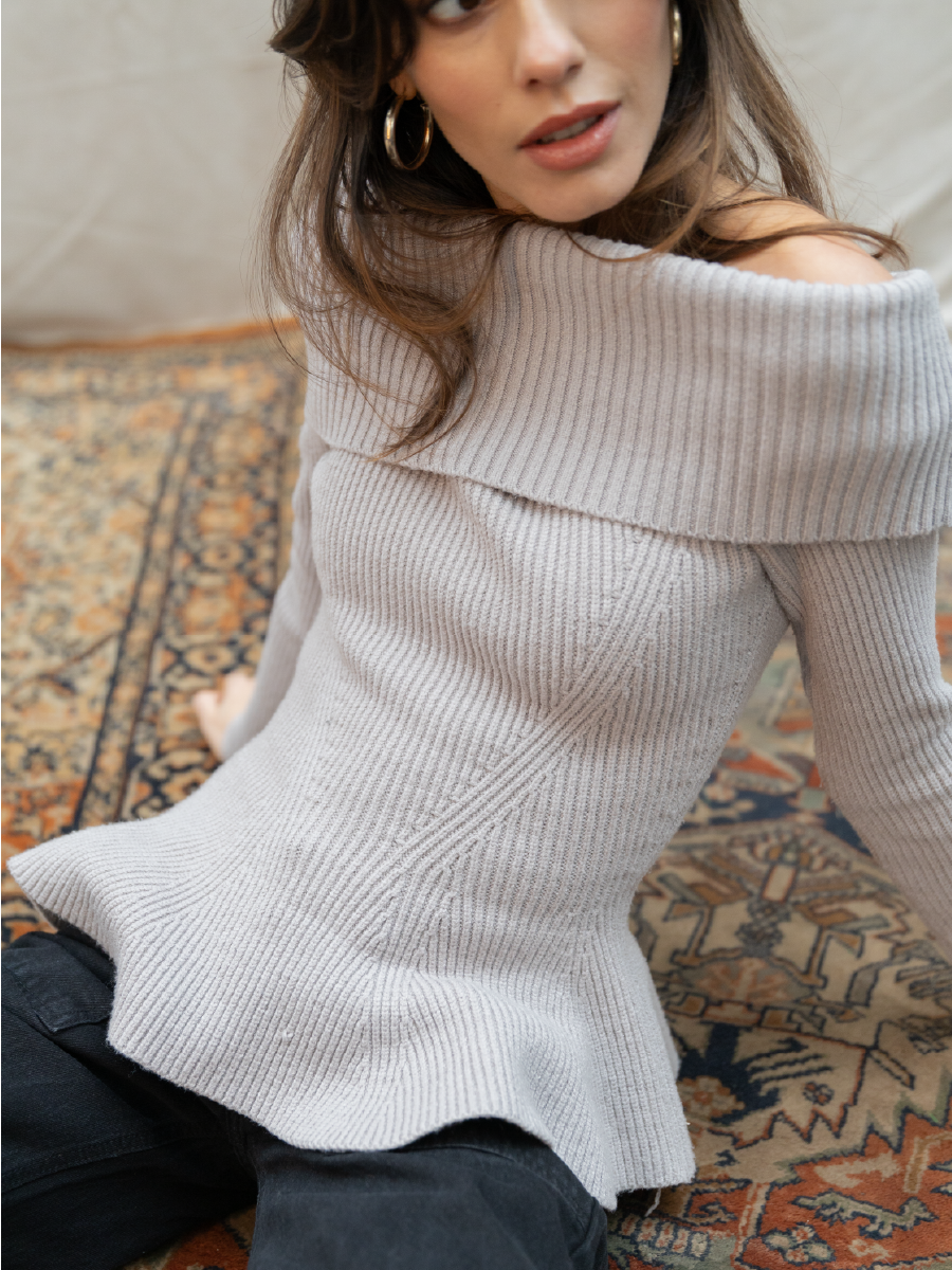 GREY ADELA SWEATER