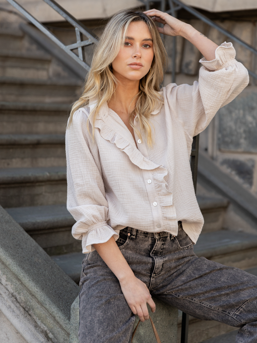 BEIGE MANGNOLIA BLOUSE